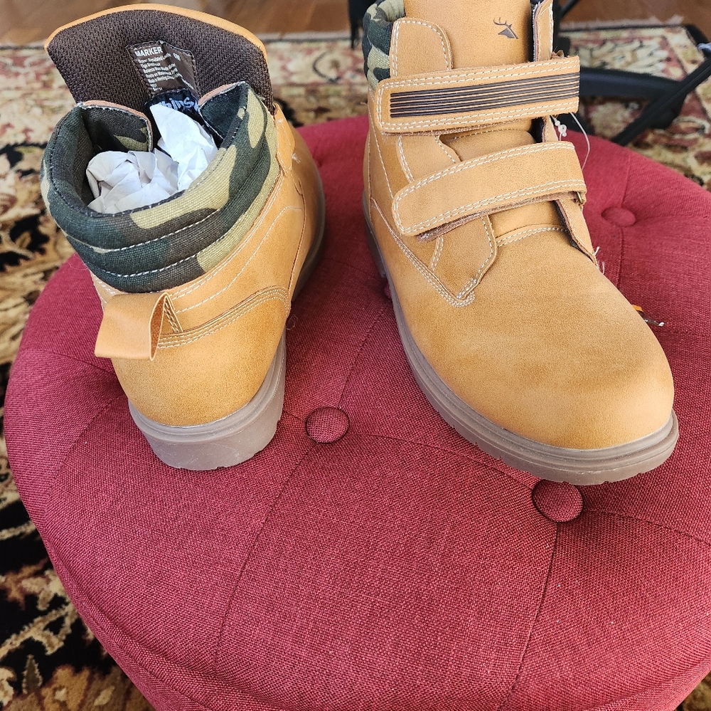 Boys waterproof boots - Picture 2 of 6